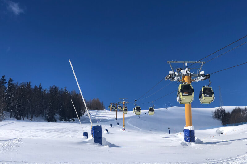 italian ski resort courmayeur