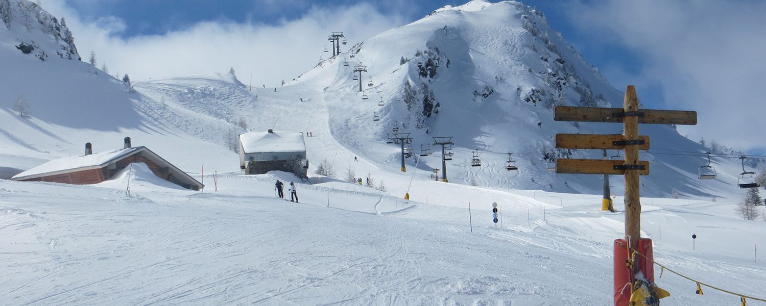 Unleash Epic Powder Days at La Thuile Ski Resort!
