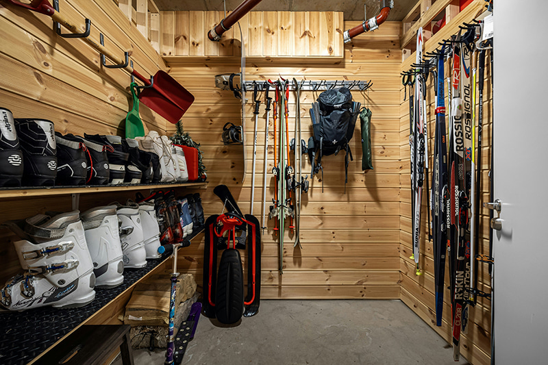 ski hire equipment